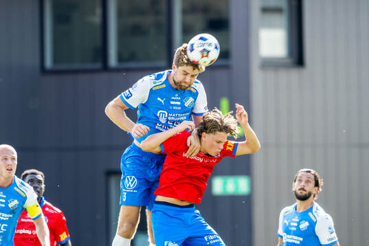 Oddevolds Erik Hedenquist och Helsingborgs Lucas Landgren