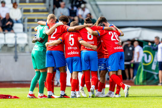 Helsingborgs  spelare laddar för rmatch