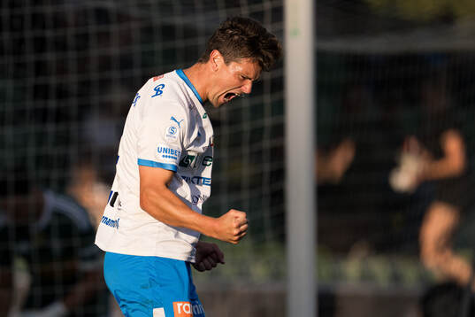 Bläddra bland fler bilder av Fotboll, Superettan, IFK Värnamo - Landskrona