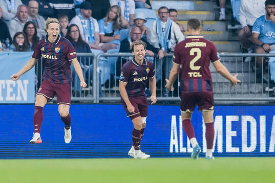 Djurgårdens Jeppe Okkels jublar