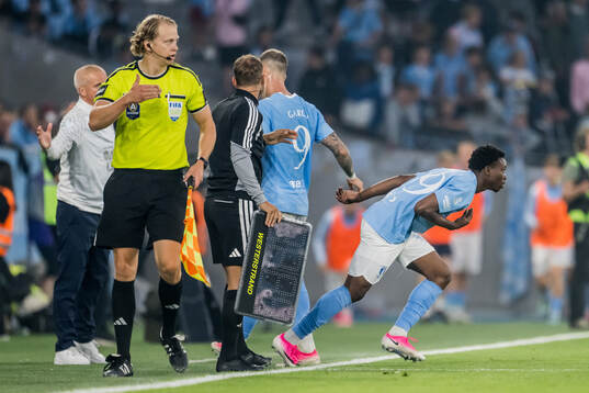 Malmö FFs Diego Garcia och Isaac Assibu
