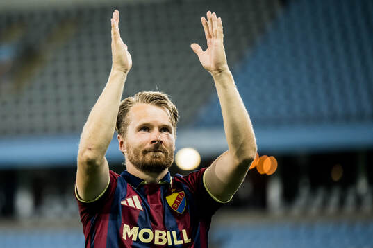 Djurgårdens Jacob Une jublar