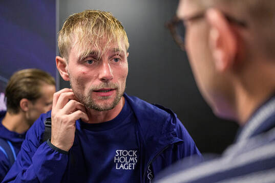Djurgårdens målvakt Jacob Rinne vid