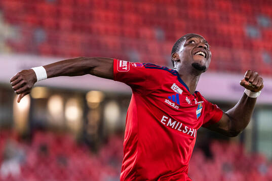 Bläddra bland fler bilder av Fotboll, Superettan, Öster - GIF Sundsvall