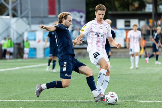 Utsiktens Carl Juhlin och Häckens Adrian Svanbäck