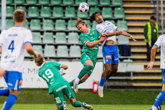 Ljungskiles Lukas Lindholm Corner och IFK Värnamos Arash