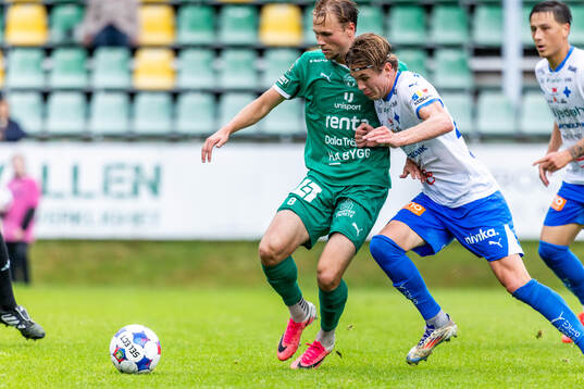 Ljungskiles Vilmer Tyrén och IFK Värnamos Calle Johansson
