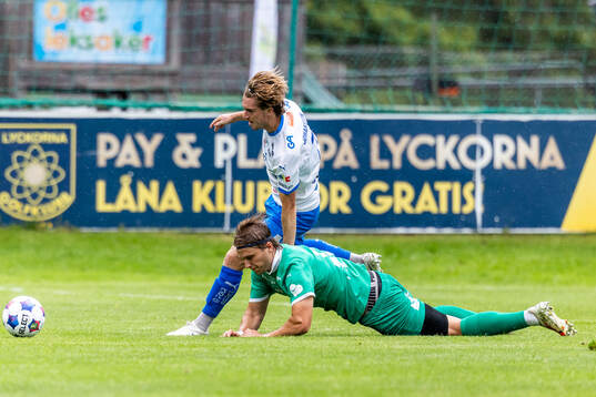 IFK Värnamos Carl Johansson och Ljungskiles William Nilsson