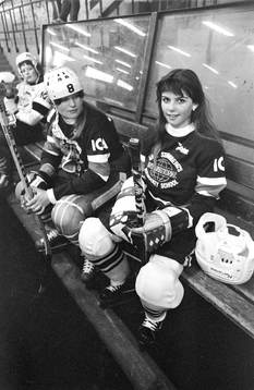 Arne Strömbergs hockeyskola för flickor på Tyrs Hov i