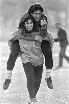 Mario Kempes at training