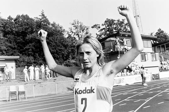 Eva Ernström, Tureberg svensk mästarinna på damernas