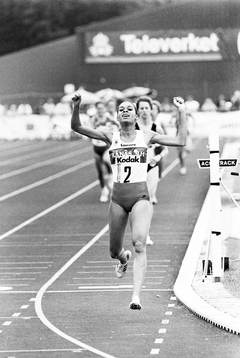 Maria Akraka, svensk mästarinna
