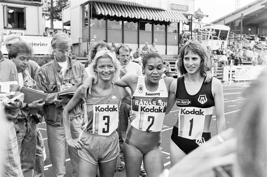 Annica Ericson, trea, Maria Akraka, svensk mästarinna och