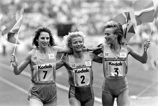 De svenska damerna tog en trippel på 1500 m, fr. v Jill
