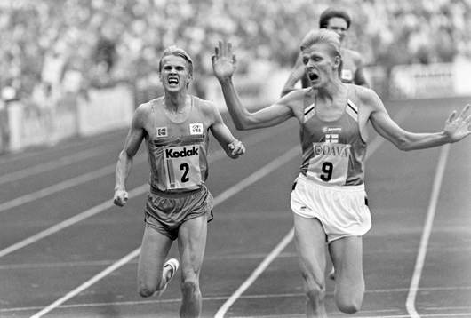 Finlands Risto Ulmala segrar på 5000 m före Mats Erixon,