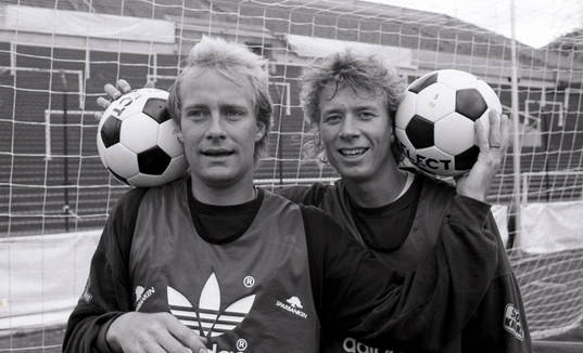 Mats Magnusson och Johnny Ekström, Sverige