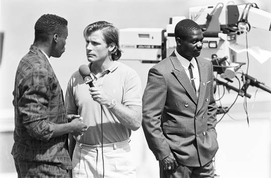 Carl Lewis, USA och Ben Johnson, Canada intervjuas