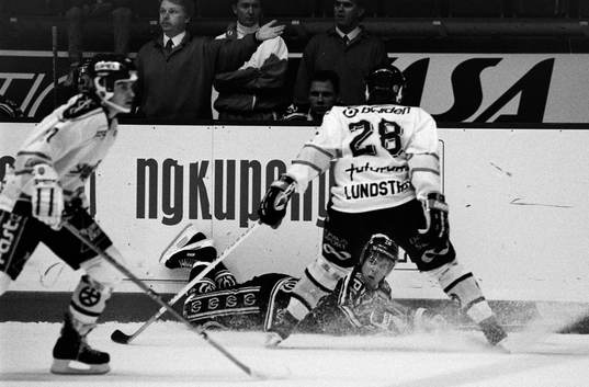 Bläddra bland fler bilder av Ishockey, Elitserien, AIK - Skellefteå