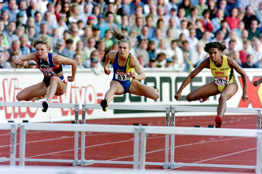 Julia Graudin, Ryssland, Ludmila Engquist, Sverige och