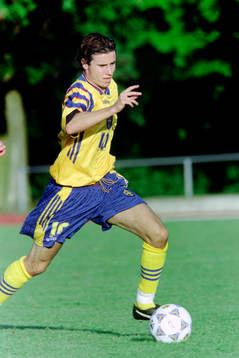 Yksel Osmanovski, Sverige
