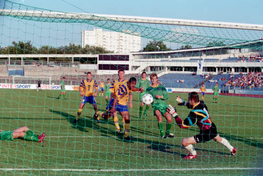 Bläddra bland fler bilder av Fotboll, Sverige - Liatuen, 1-0