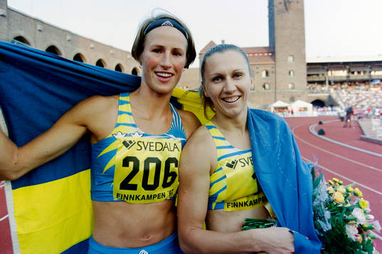 Malin Ewerlöf och Ludmila Engquist, Sverige jublar