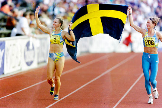 Ludmila Engquist och Malin Ewerlöf, Sverige jublar