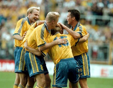 Håkan Mild, Johan Mjällby och Daniel Andersson, Sverige